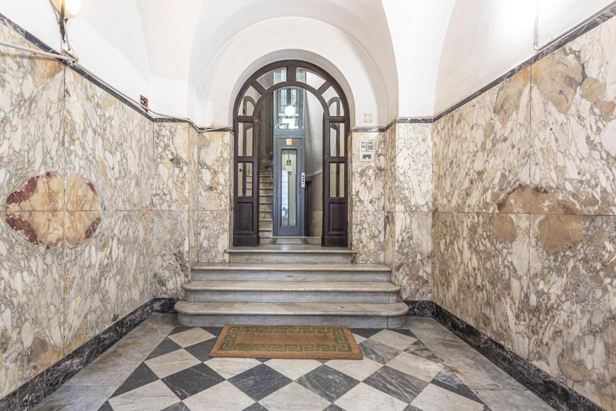 Private Apartment Colosseum Róma Kültér fotó